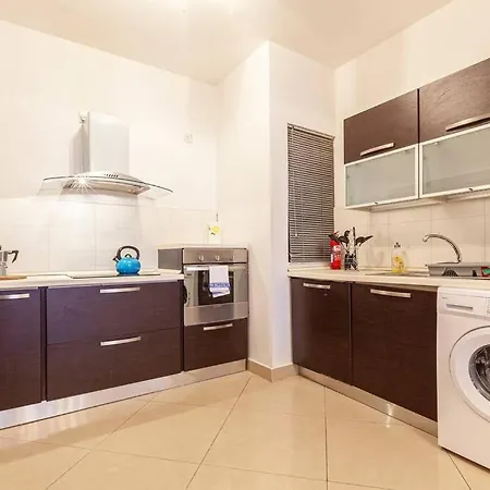 Appartement St Paul S Bay - A Beautiful 3b Seaview Apt In St Pauls Bay G11 St. Paul's Bay