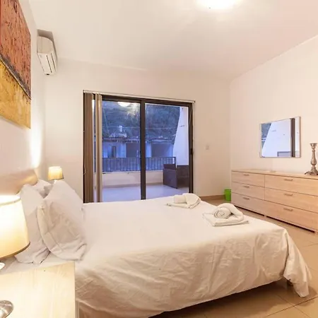 Appartement St Paul S Bay - A Beautiful 3b Seaview Apt In St Pauls Bay G11