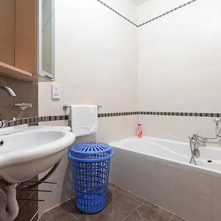 Appartement St Paul S Bay - A Beautiful 3b Seaview Apt In St Pauls Bay G11