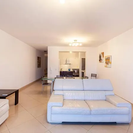 Appartement St Paul S Bay - A Beautiful 3b Seaview Apt In St Pauls Bay G11 *