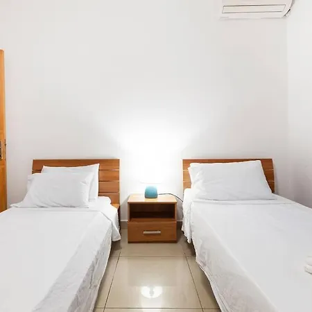 St Paul S Bay - A Beautiful 3b Seaview Apt In St Pauls Bay G11